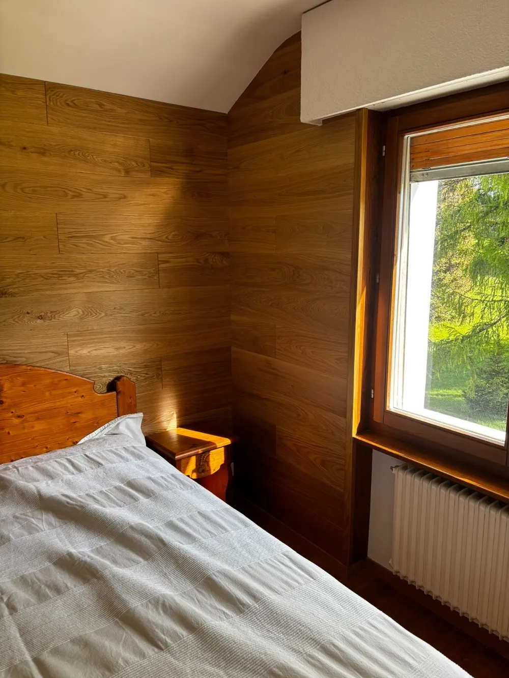 Paroi en lames de parquet et isolation – photo 1