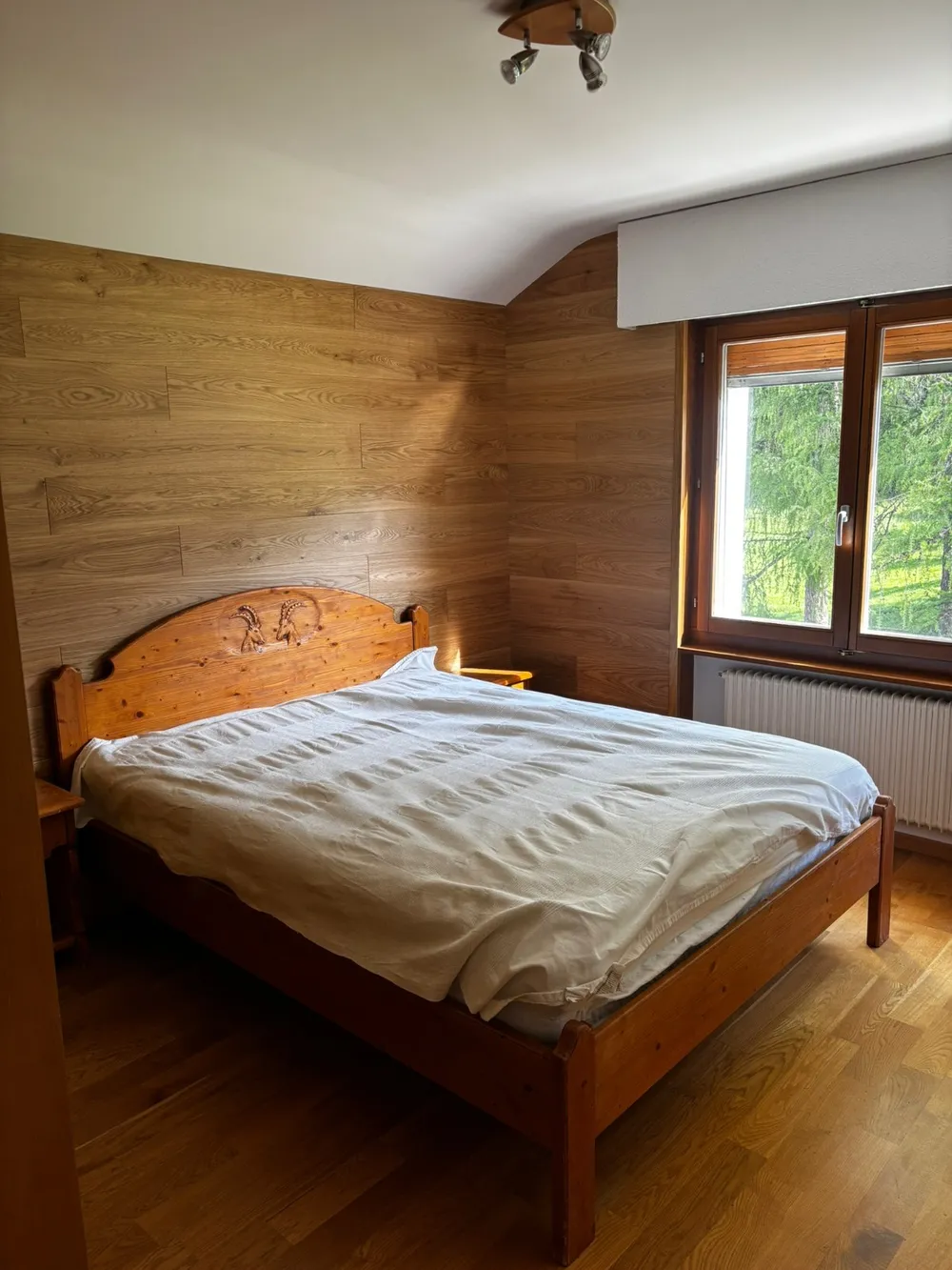 Paroi en lames de parquet et isolation – photo 2